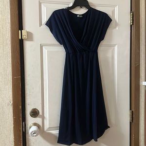 BELLA FLORE NAVY SHORT SLEEVE MATERNITY DRESS: EMPIRE WAIST:NWOT: S
